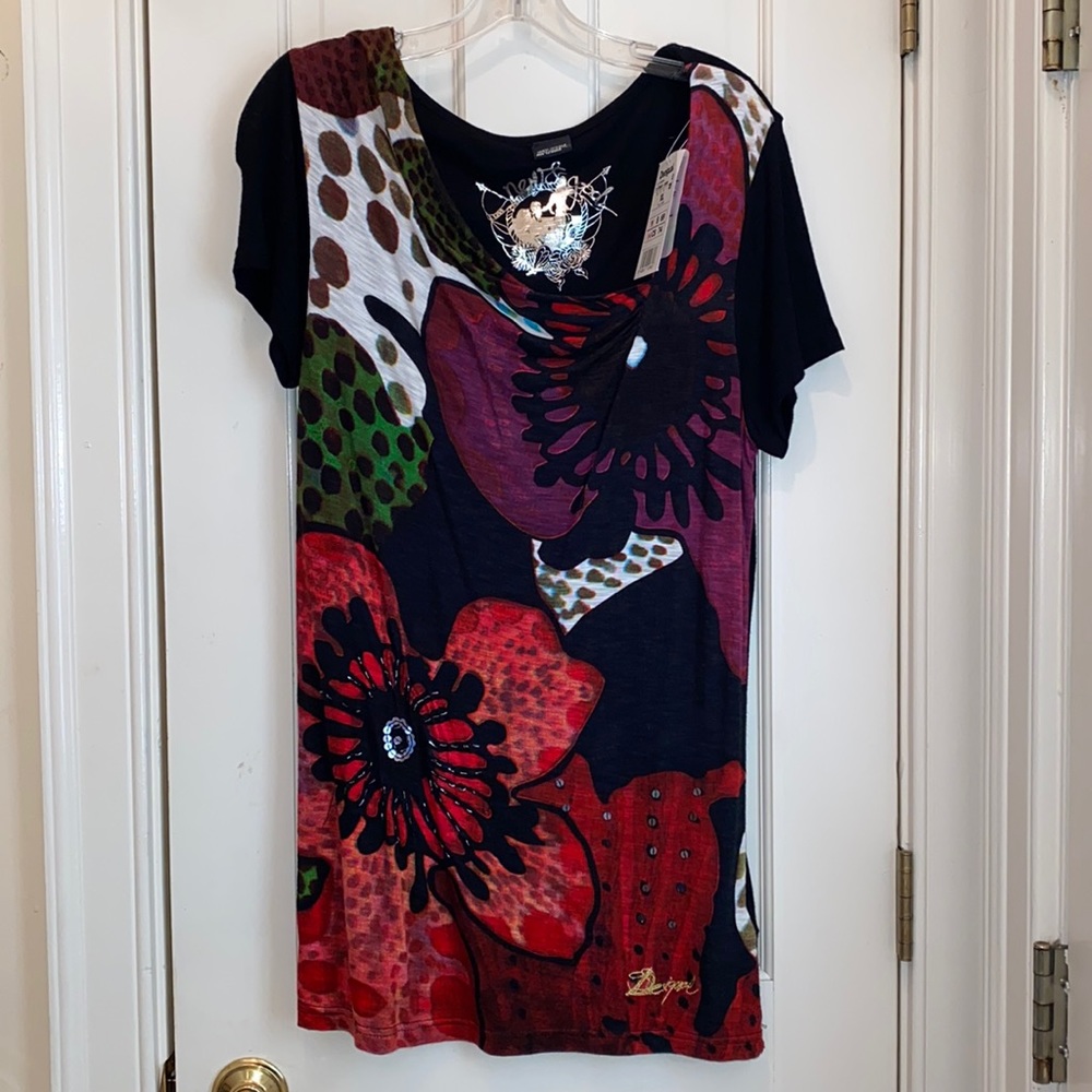 Short sleeve top